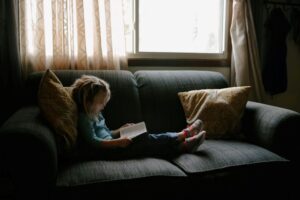 Read more about the article 5 Heartwarming Books About Sibling Relationships That Kids Will Adore