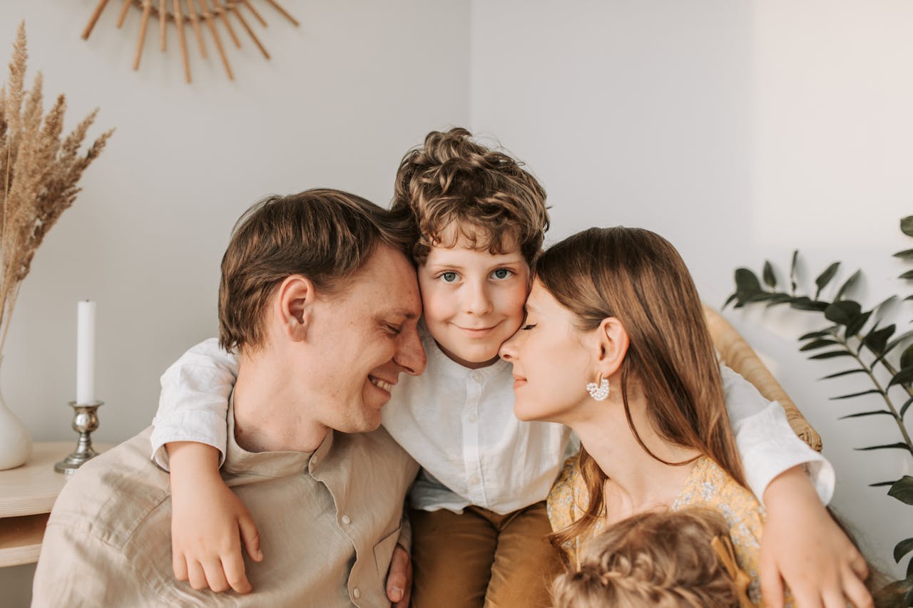 You are currently viewing Older Sibling Responsibilities:  Preparing Kids for Their Important New Role